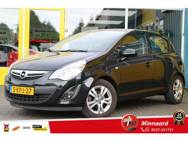 Opel Corsa 1.4-16V Design Edition 2013 Benzine