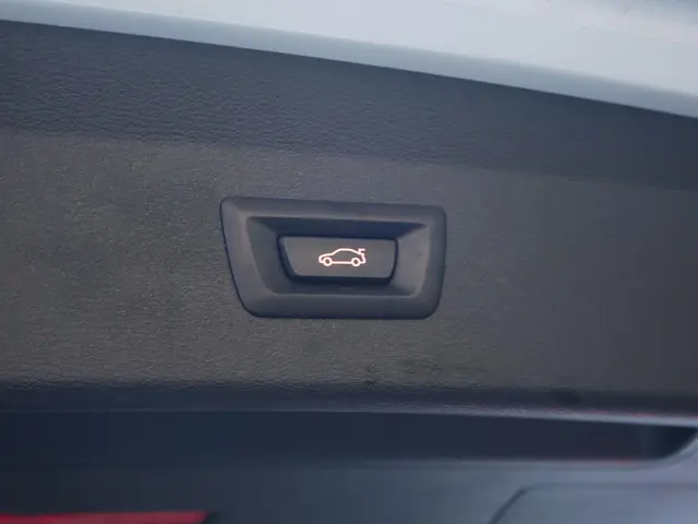 BMW X1 sDrive18i Business Edition Plus 2021 Benzine 15