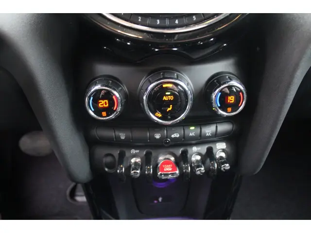 MINI One Mini 1.5 Business Plus Automaat 2019 Benzine 19