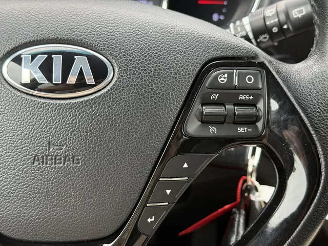 Kia cee'd Sportswagon 1.6 GDI BusinessLine 2015 Benzine 17