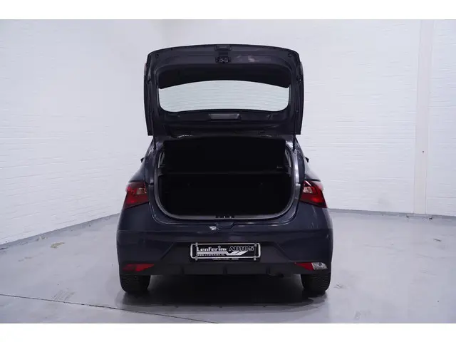 Hyundai i20 1.0 T-GDI Trend Mild Hybrid 2023 Benzine 9