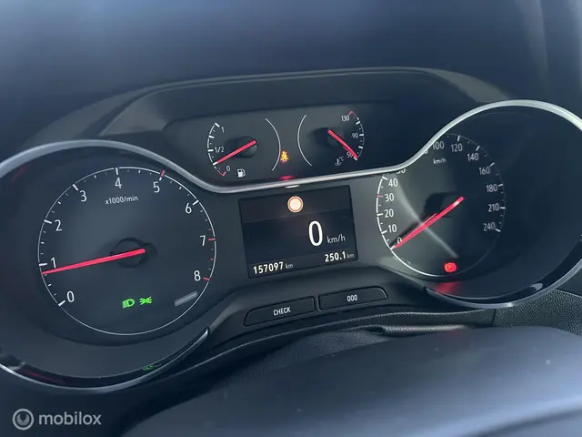 Opel Crossland X 1.2 Turbo Innovation 2019 Benzine 19