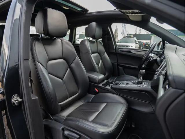 Porsche Macan 3.0 S 2017 Benzine 40