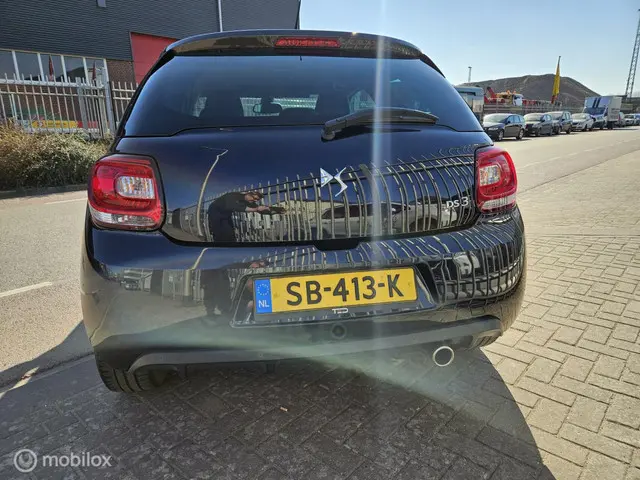 Citroën DS3 1.2 PureTech So Chic AANBIEDING 2018 Benzine 4
