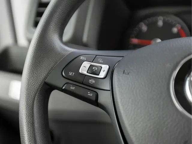 Volkswagen California Crafter Grand XXL 2022 Diesel 23