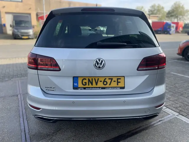 Volkswagen Golf Sportsvan 1.0 TSI 116pk 6Bak 2019 Benzine 4
