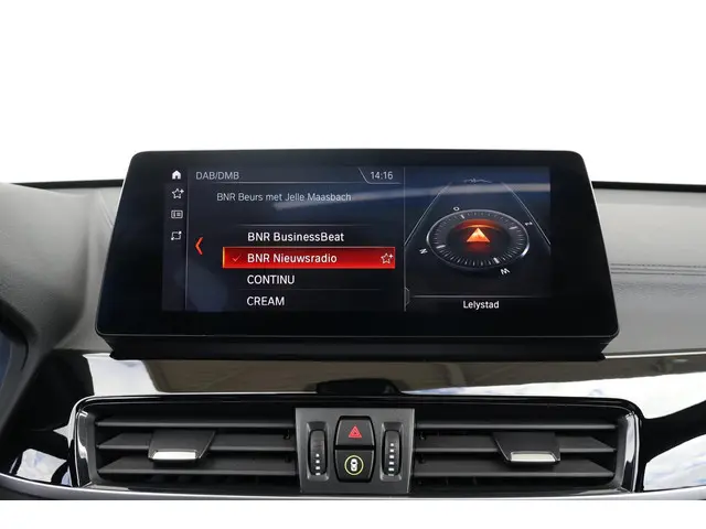 BMW X1 sDrive18i Executive Edition 2020 Benzine 28