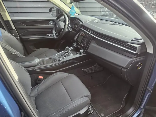 Lynk & Co 01 /1.5 Hybrid/ 262 PK/2022 2022 Hybride Benzine 20