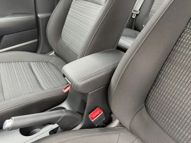 Kia Stonic 1.0 T-GDi MHEV DynamicLine 2025 Benzine 11