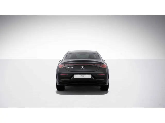 Mercedes-Benz CLA 250+ Launch Edition 2025 Elektrisch 10