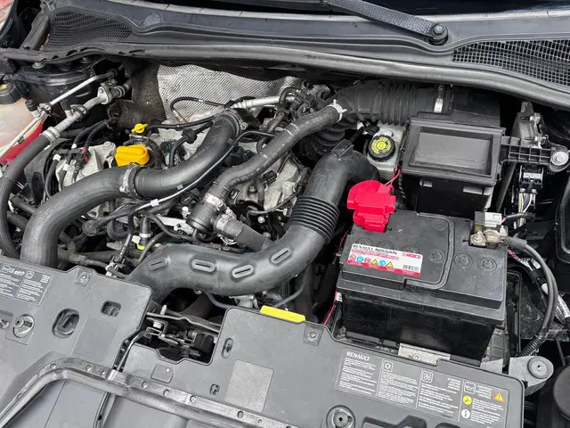 Renault Clio 0.9 TCe ECO Night&Day 2015 Benzine 36