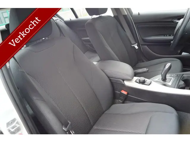 BMW 1 Serie 118i 2016 Benzine 21