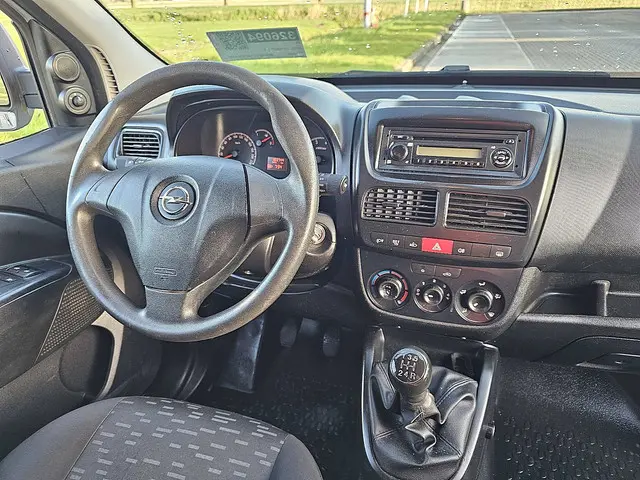 Opel Combo 1.3 2014 Diesel 8