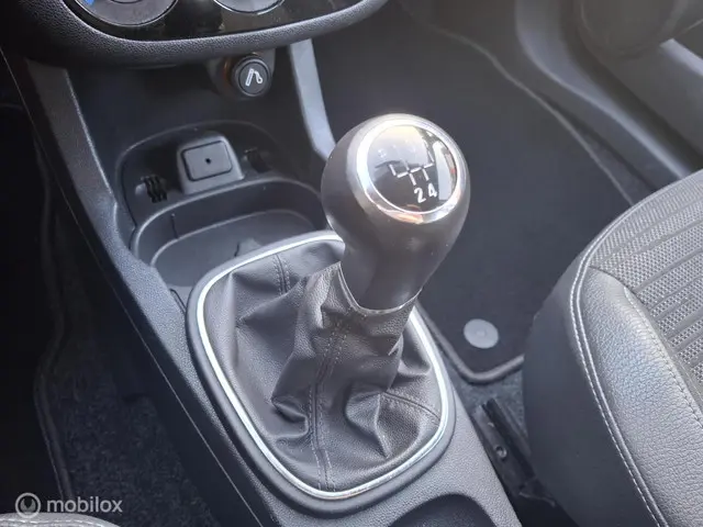 Opel Corsa 1.2 EcoFlex Cosmo 2014 Benzine 16