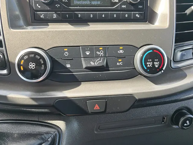 Ford Transit 350 2.0 TDCI L2 H2 2021 Diesel 18