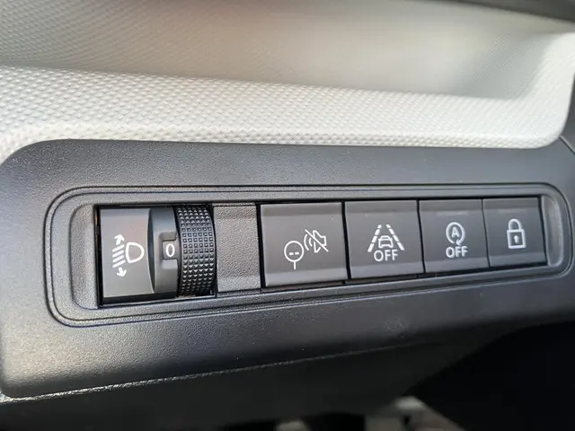 Citroën C3 1.2 Turbo 100pk You 2025 Benzine 16