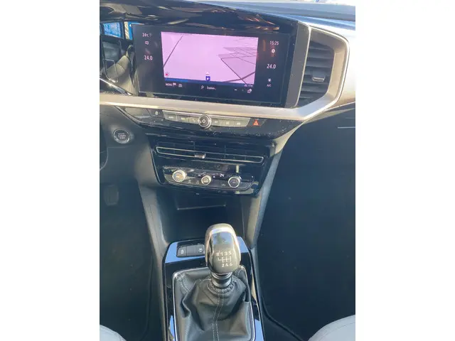 Opel Mokka 1.2 Business Elegance 2022 Benzine 12