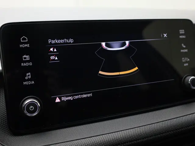 Škoda Fabia 1.0TSI/115PK Selection DSG 2025 Benzine 8