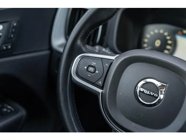 Volvo XC60 T5 Momentum 2018 Benzine 31