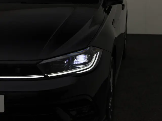 Volkswagen Polo 1.0TSI/95PK R-Line DSG 2025 Benzine 30