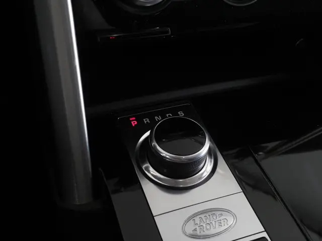 Land Rover Discovery 3.0 Td6 SE 2017 Diesel 24