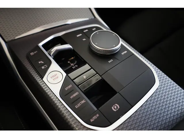 BMW 3 Serie Touring 330e 2025 Hybride Benzine 20