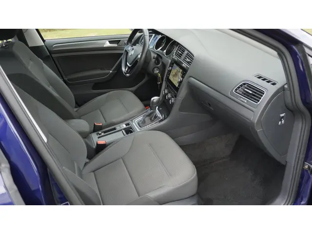 Volkswagen e-Golf E-DITION Ecc Airco 2020 Elektrisch 18