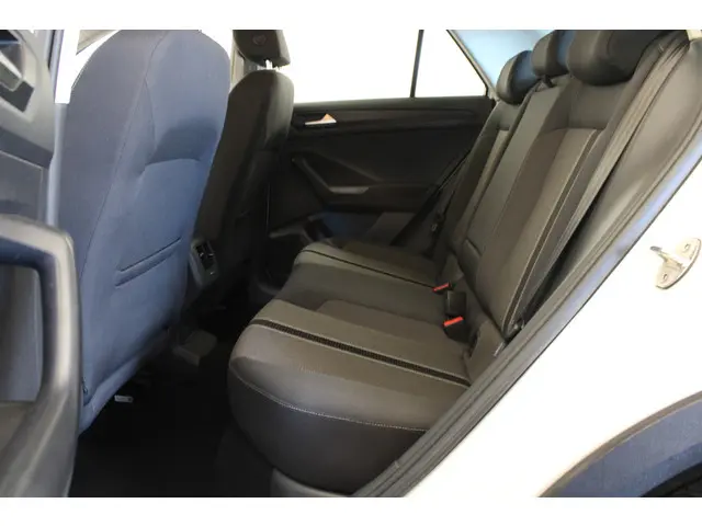 Volkswagen T-Roc 1.0 TSI Style 2018 Benzine 14