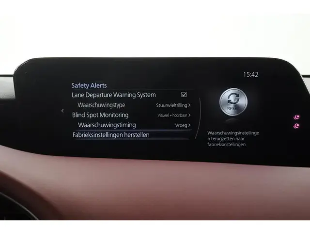 Mazda 3 2.0 X 180pk AWD Automaat Luxury 2019 Benzine 24