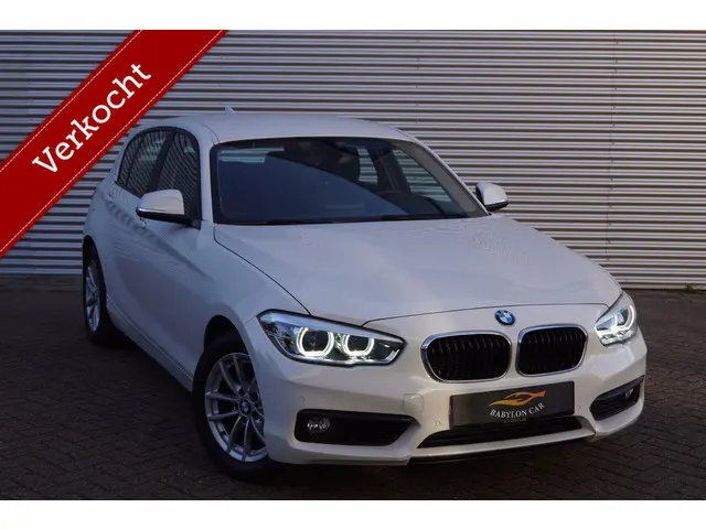 BMW 1 Serie 118i 2016 Benzine 2