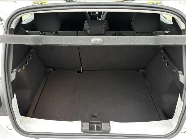 Dacia Sandero Stepway 1.0 TCe 90 Comfort 2023 Benzine 9