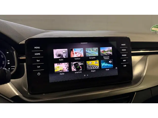 Škoda Kamiq 1.5 TSI ACT Business Edition 2020 Benzine 37