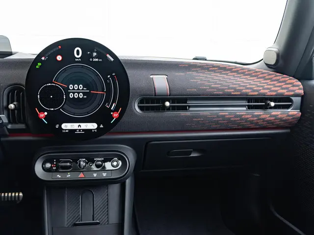 MINI 3-Deurs John Cooper Works 2025 Benzine 11
