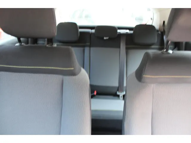 Citroën C3 1.2 PureTech Live 2018 Benzine 23