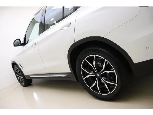 BMW X3 xDrive20i High Executive 2021 Benzine 21