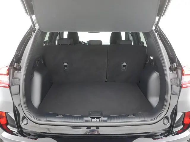 Ford Kuga 2.5 FHEV 190PK ST-Line 2025 Hybride Benzine 28