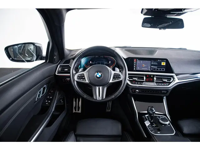 BMW 3 Serie Touring 330i Executive Edition 2020 Benzine 14