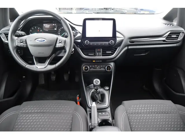 Ford Fiesta 1.0 EcoBoost Hybrid Titanium 2021 Benzine 2