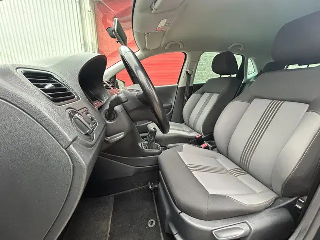 Volkswagen Polo 1.0 Trendline 2014 Benzine 9