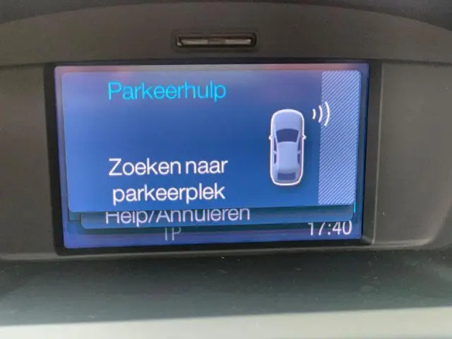 Ford C-MAX 1.0 Lease Titanium / Navi / Camera / 2014 Benzine 10