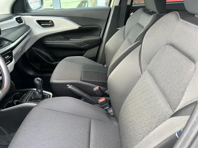 Suzuki Swift 1.2 Style Smart Hybrid 2025 Benzine 7