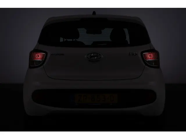 Hyundai i10 1.0i Comfort | AIRCO | BLUETOOTH . 2019 Benzine 32