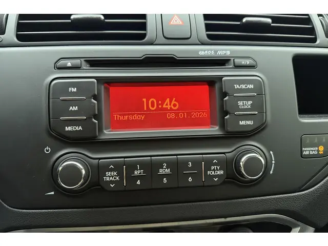 Kia Rio 1.2 CVVT Comfort Pack 2014 Benzine 24