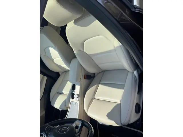 Mercedes-Benz GLA 180 Business 2018 Benzine 18