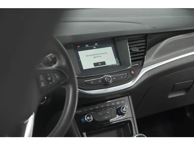 Opel Astra 1.2 Business Edition 2021 Benzine 47