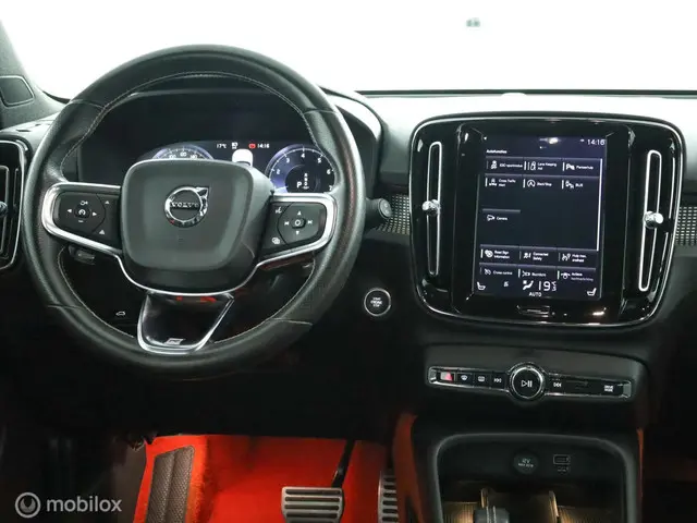 Volvo XC40 2.0 T4 R-Design 2019 Benzine 12