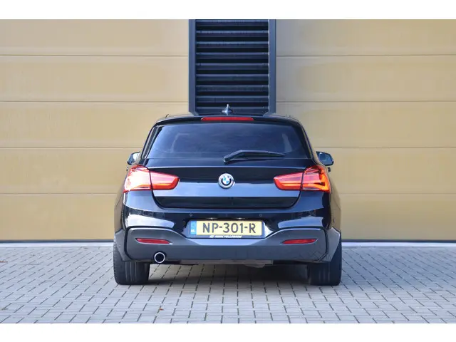 BMW 1 Serie 118i Executive 2017 Benzine 8