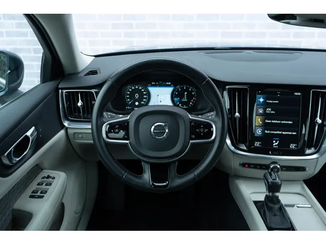 Volvo V60 T4 Momentum Pro 2019 Benzine 3