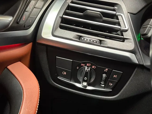 BMW X3 xDrive30e Sport 2022 Hybride Benzine 28