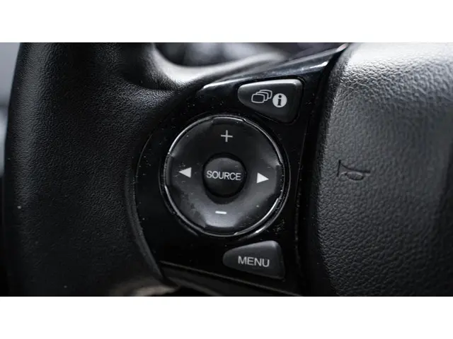 Honda Civic 1.4 Elegance Business Edition 2016 Benzine 21